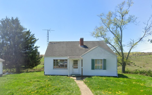 1235 Perine Rd, Zanesville OH 43701